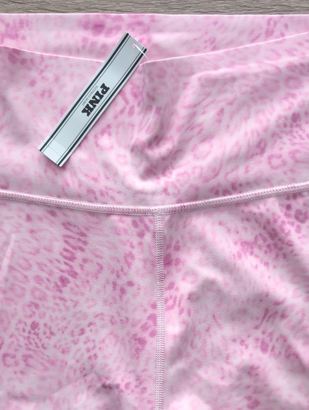 PINK Victoria's Secret PINK Relay Flare Leggings- L - Picture 8 of 8